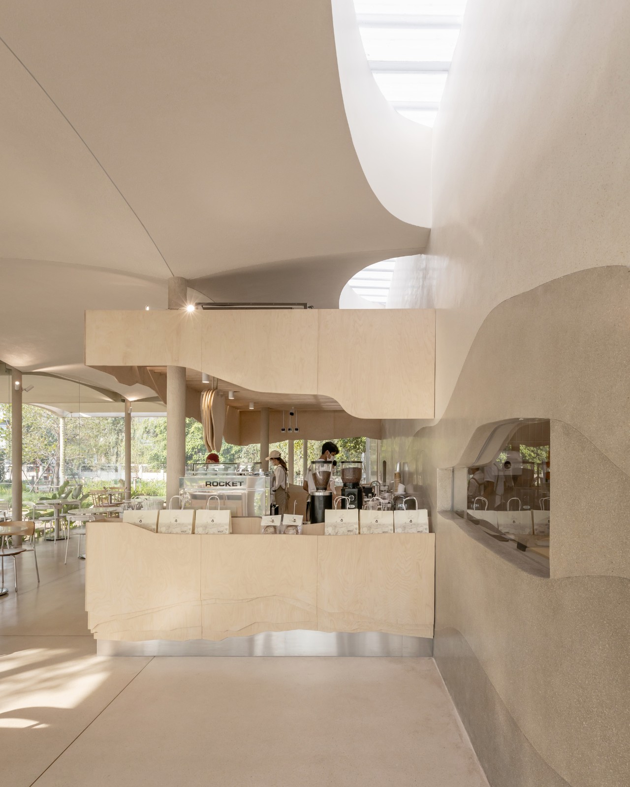 BIM建筑|小火炉&小树桩咖啡店和游乐场 / NITAPROW