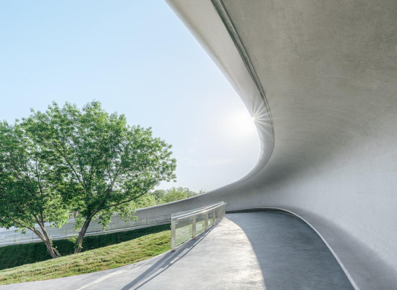 BIM建筑|北京中关村国际创新中心建成 / 马岩松MAD