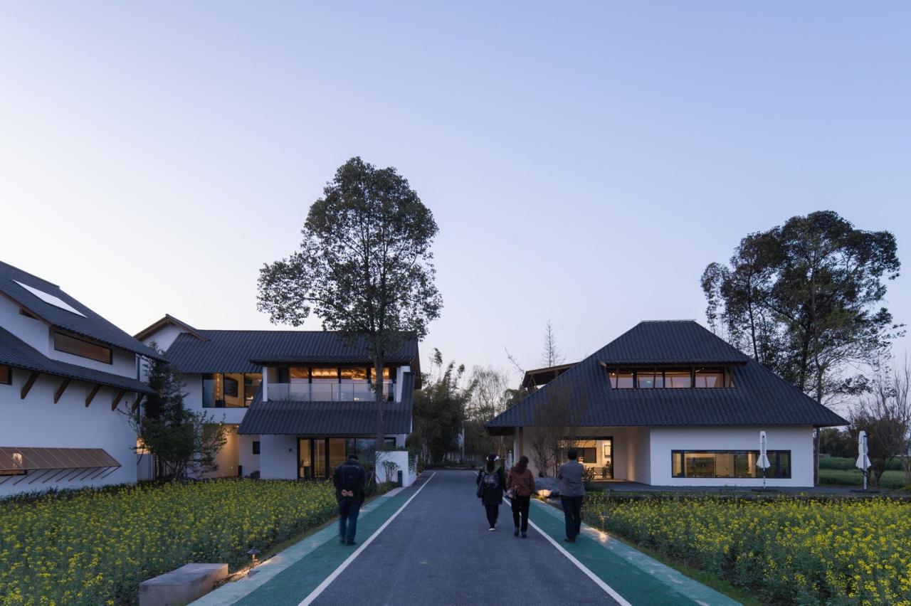 BIM建筑|跨越千年农耕生活的对谈：新都·百草香庐 / 小隐建筑