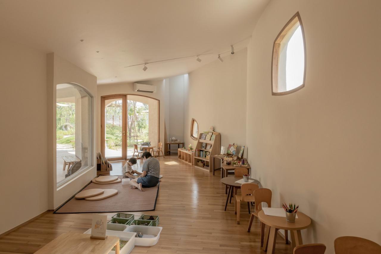 BIM建筑|小火炉&小树桩咖啡店和游乐场 / NITAPROW