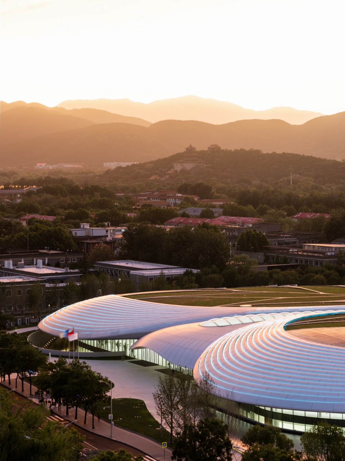 BIM建筑|北京中关村国际创新中心建成 / 马岩松MAD