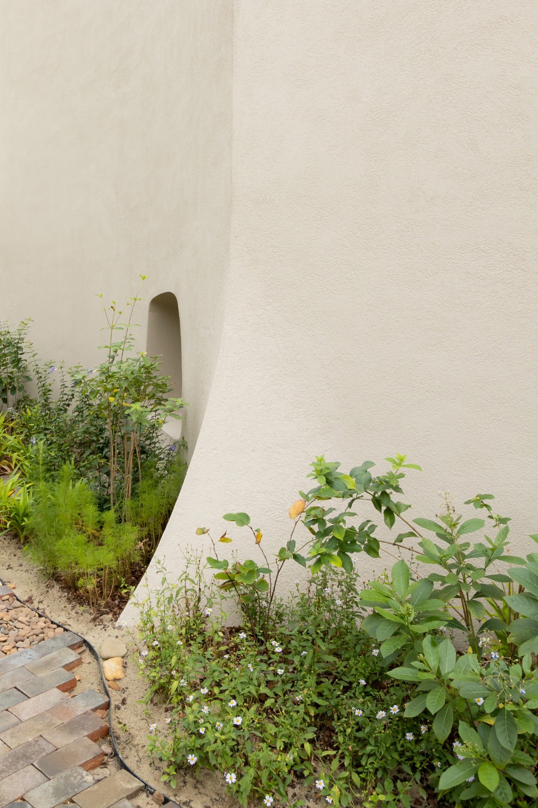 BIM建筑|小火炉&小树桩咖啡店和游乐场 / NITAPROW