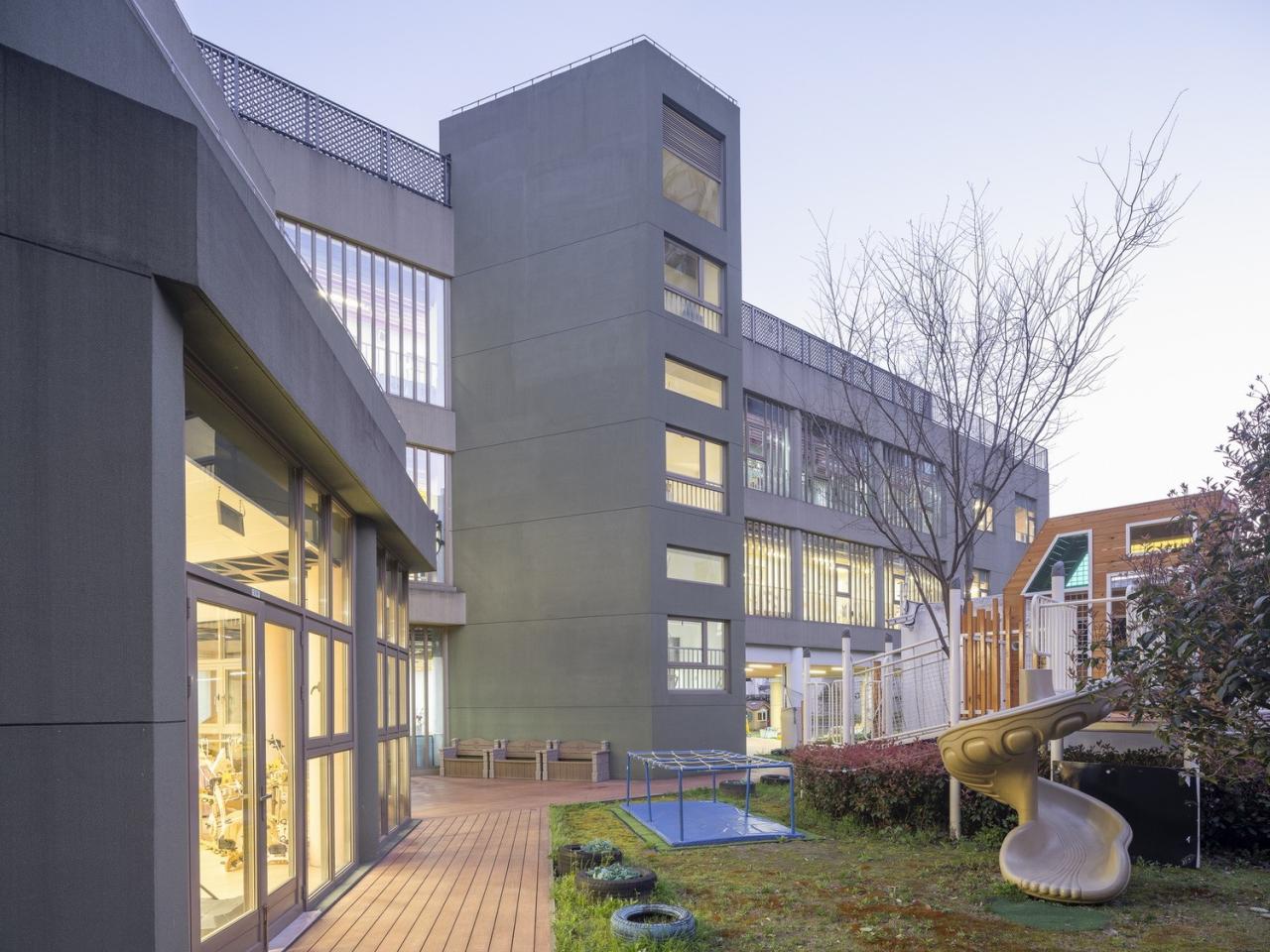 BIM建筑|静安余姚路幼儿园分部 / 刘宇扬建筑事务所