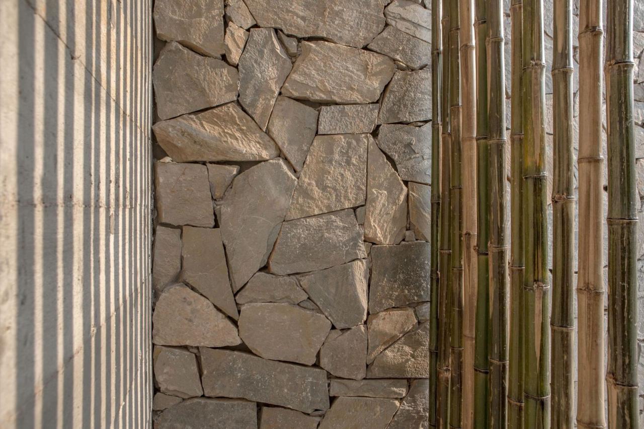 BIM建筑|驻龙山游客中心 / Aurelien Chen