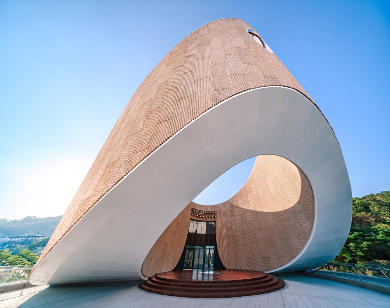 BIM建筑|巨龙山教堂 / INUCE • Dirk U. Moench