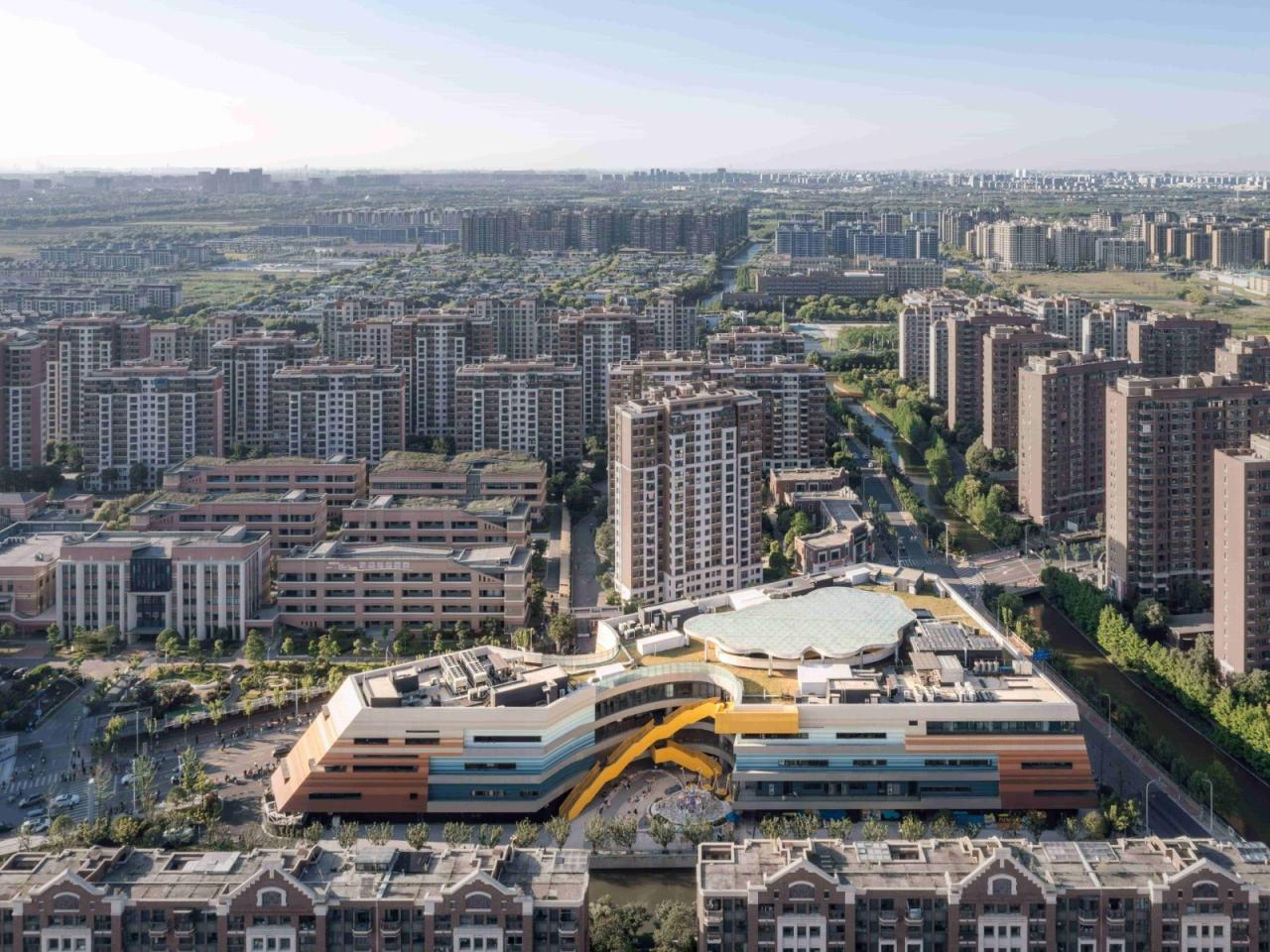 BIM建筑|金地方邻泗泾商业中心 / Wutopia Lab