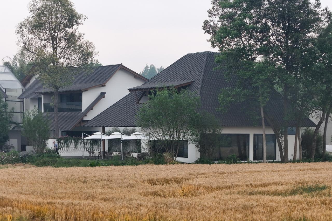 BIM建筑|跨越千年农耕生活的对谈：新都·百草香庐 / 小隐建筑