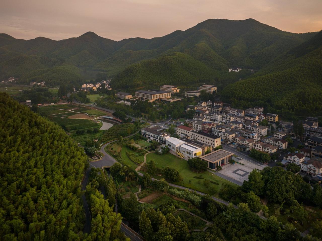 BIM建筑|基于空间叙事的乡村建筑改造实践探索 / 上海交通大学设计学院杜春宇团队