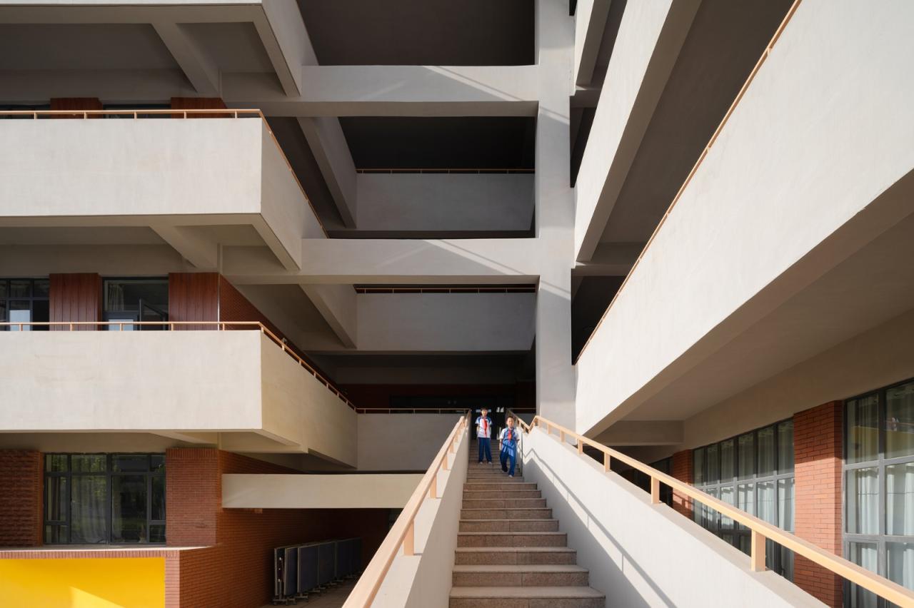 BIM建筑|华山中学博古其校区 / 荣朝晖工作室