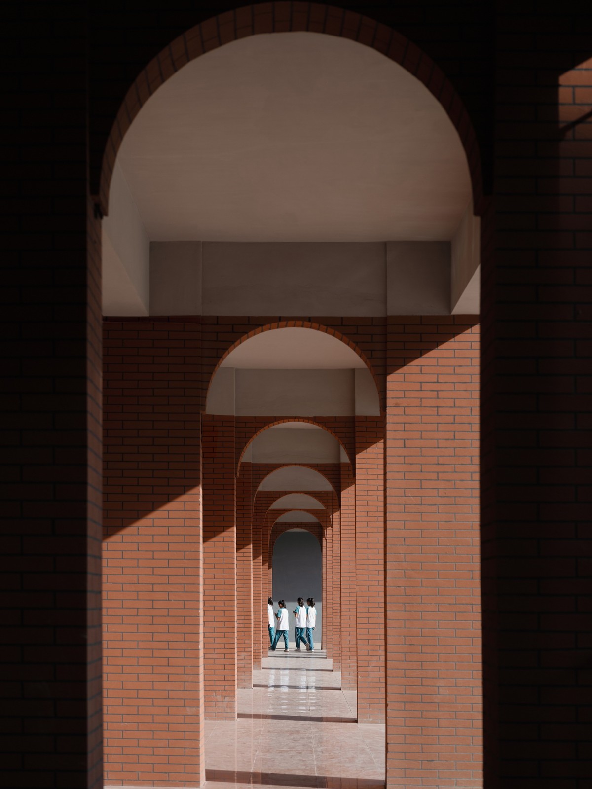 BIM建筑|华山中学博古其校区 / 荣朝晖工作室