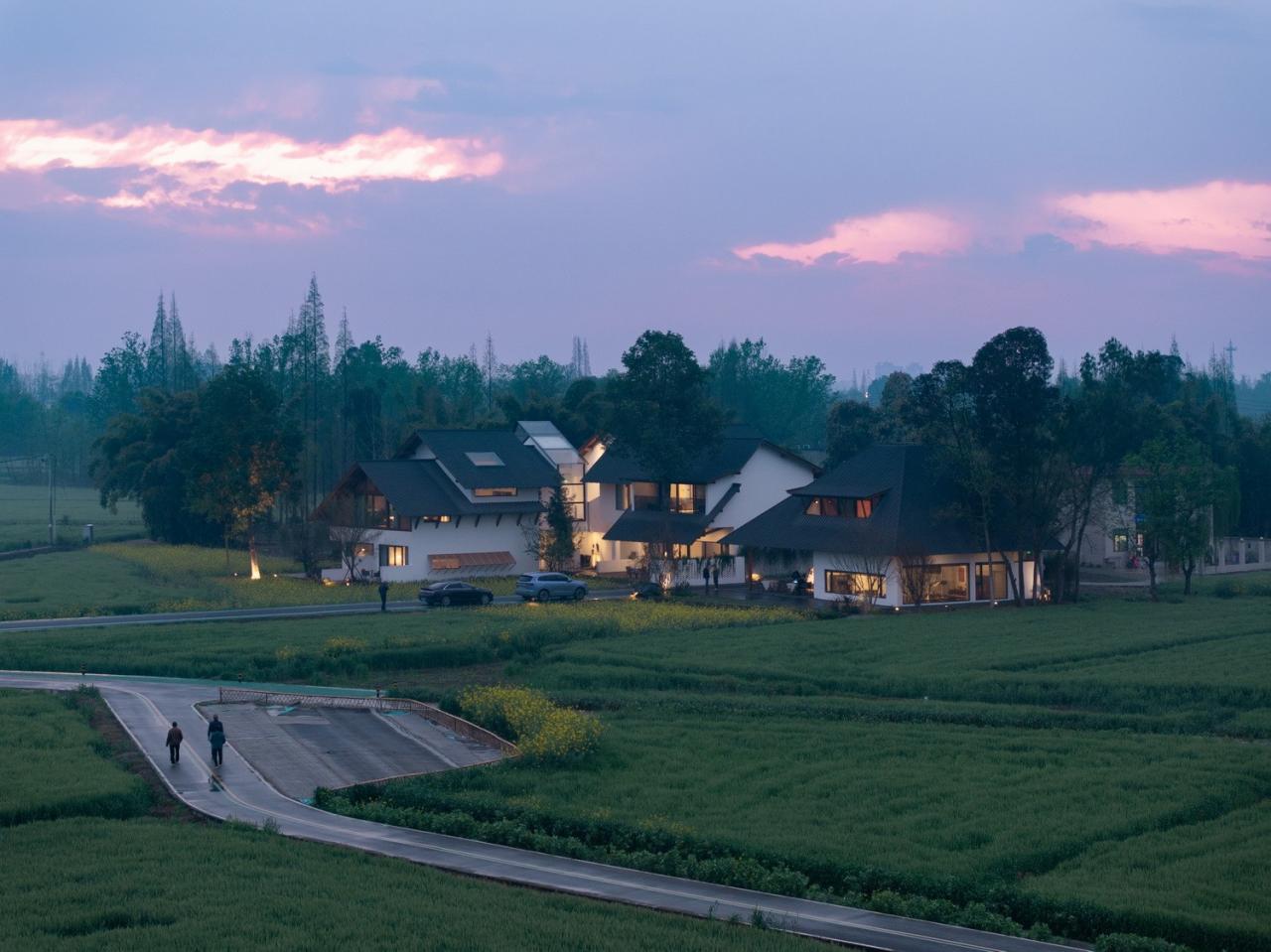 BIM建筑|跨越千年农耕生活的对谈：新都·百草香庐 / 小隐建筑