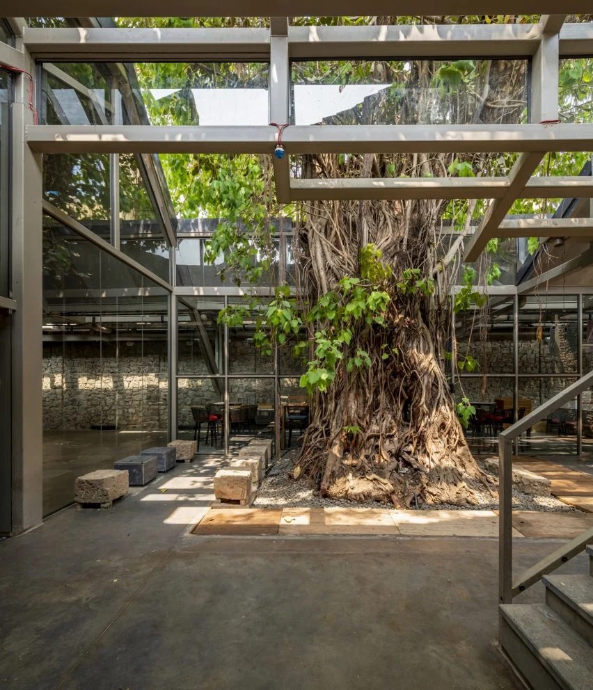 BIM建筑|马利克将冰厂改造成画廊和活动空间