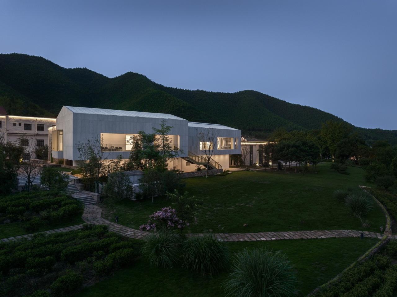 BIM建筑|基于空间叙事的乡村建筑改造实践探索 / 上海交通大学设计学院杜春宇团队