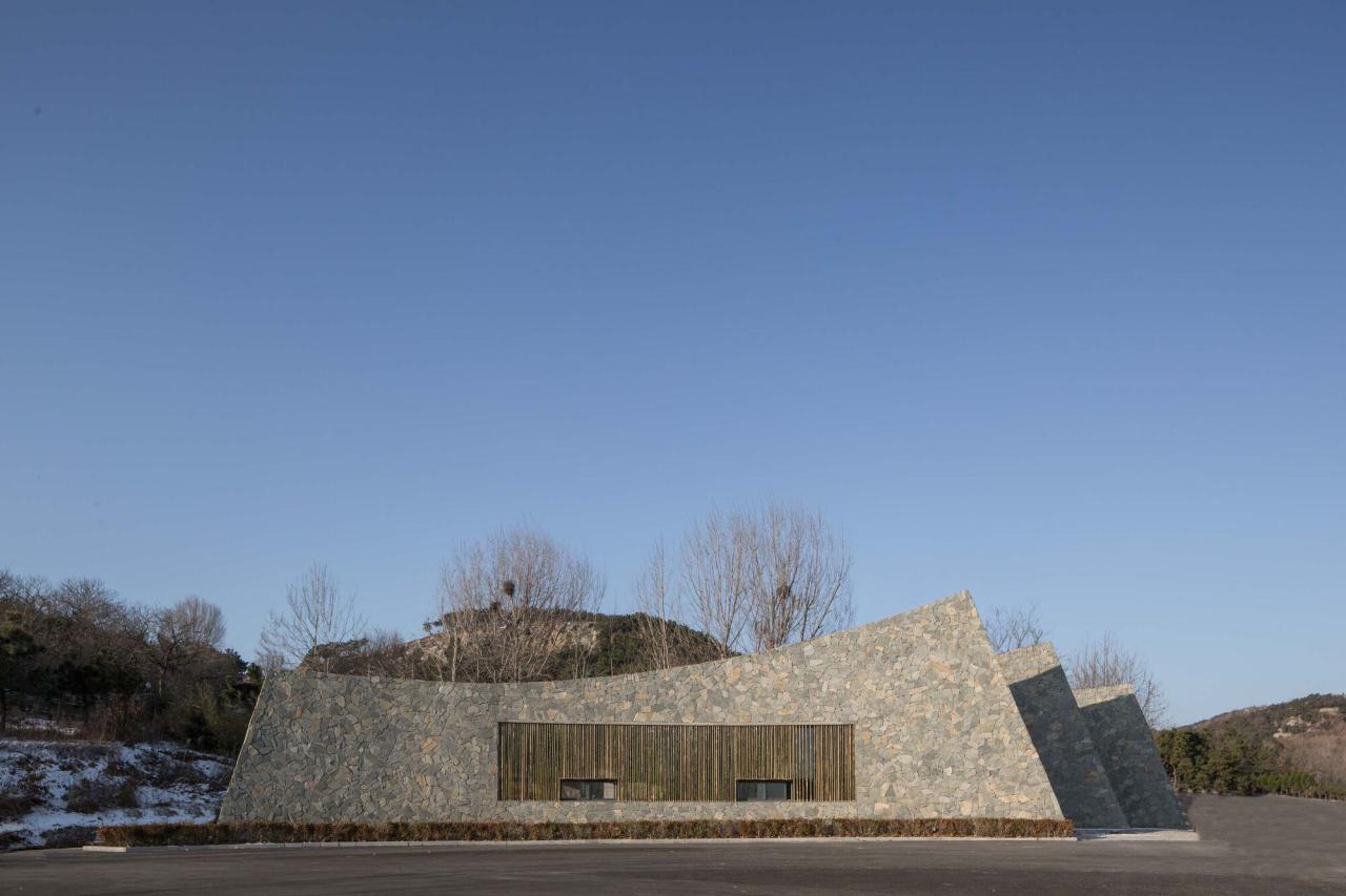 BIM建筑|驻龙山游客中心 / Aurelien Chen