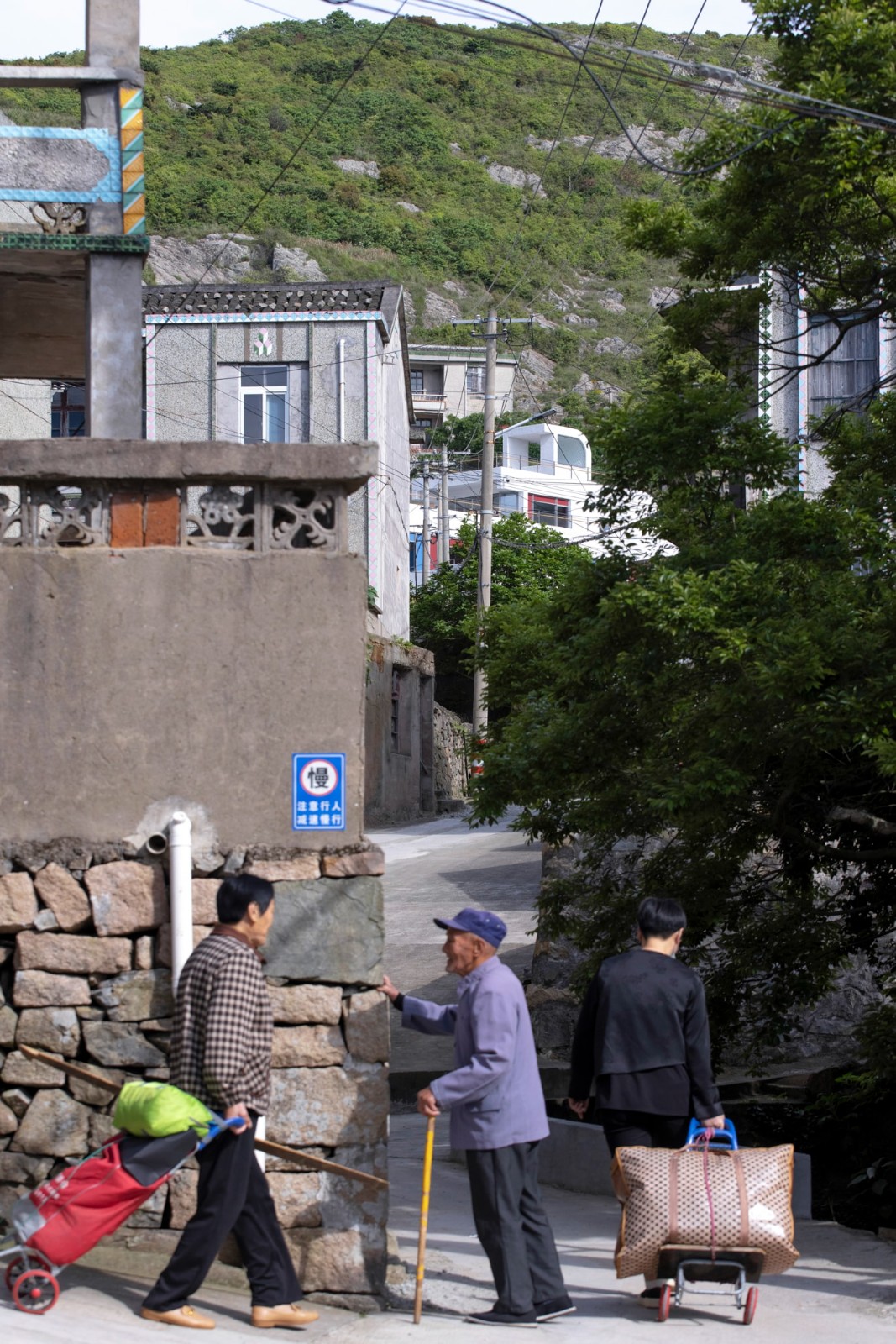 BIM建筑|孤岛浮舟：舟山柴山岛托老所 / 孟凡浩-line+建筑事务所