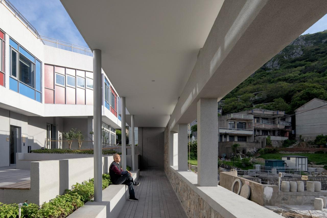 BIM建筑|孤岛浮舟：舟山柴山岛托老所 / 孟凡浩-line+建筑事务所