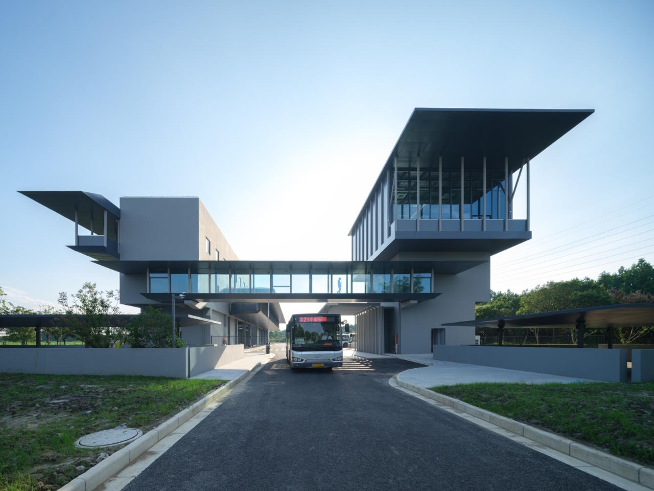 BIM建筑|昆山杜克大学公交首末站 / 阿科米星建筑设计事务所