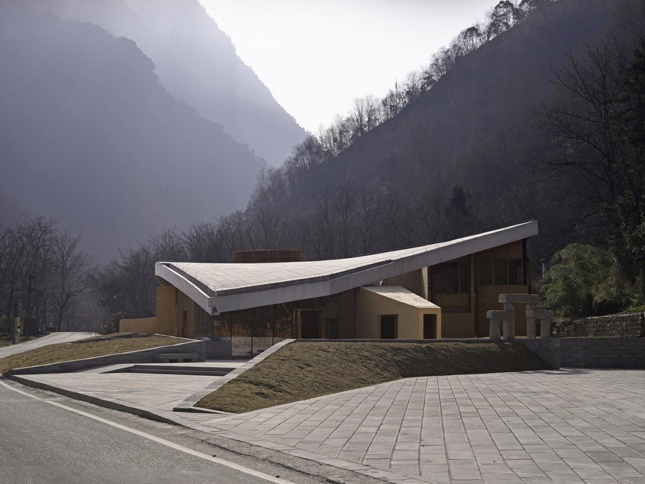 BIM建筑|唐家河自然教育中心 / 合造社建筑设计