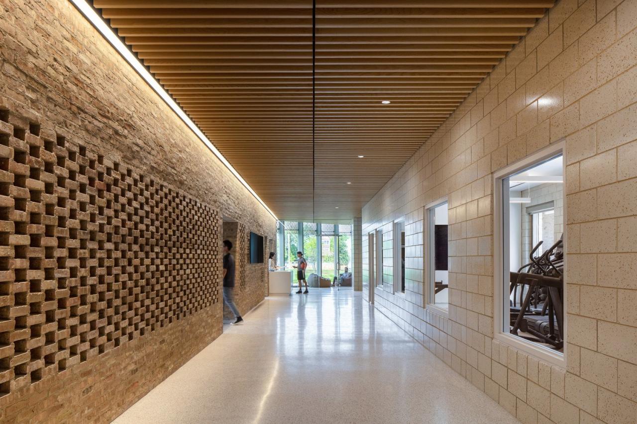 BIM建筑|芝加哥公园区总部和体育馆 / John Ronan Architects