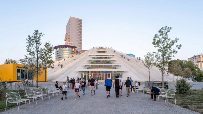 BIM建筑|地拉那“金字塔”重新开放