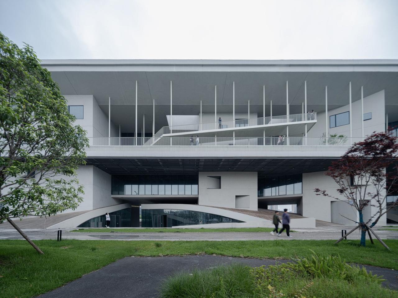 BIM建筑|湖南广电芒果马栏山广场 / 地方工作室