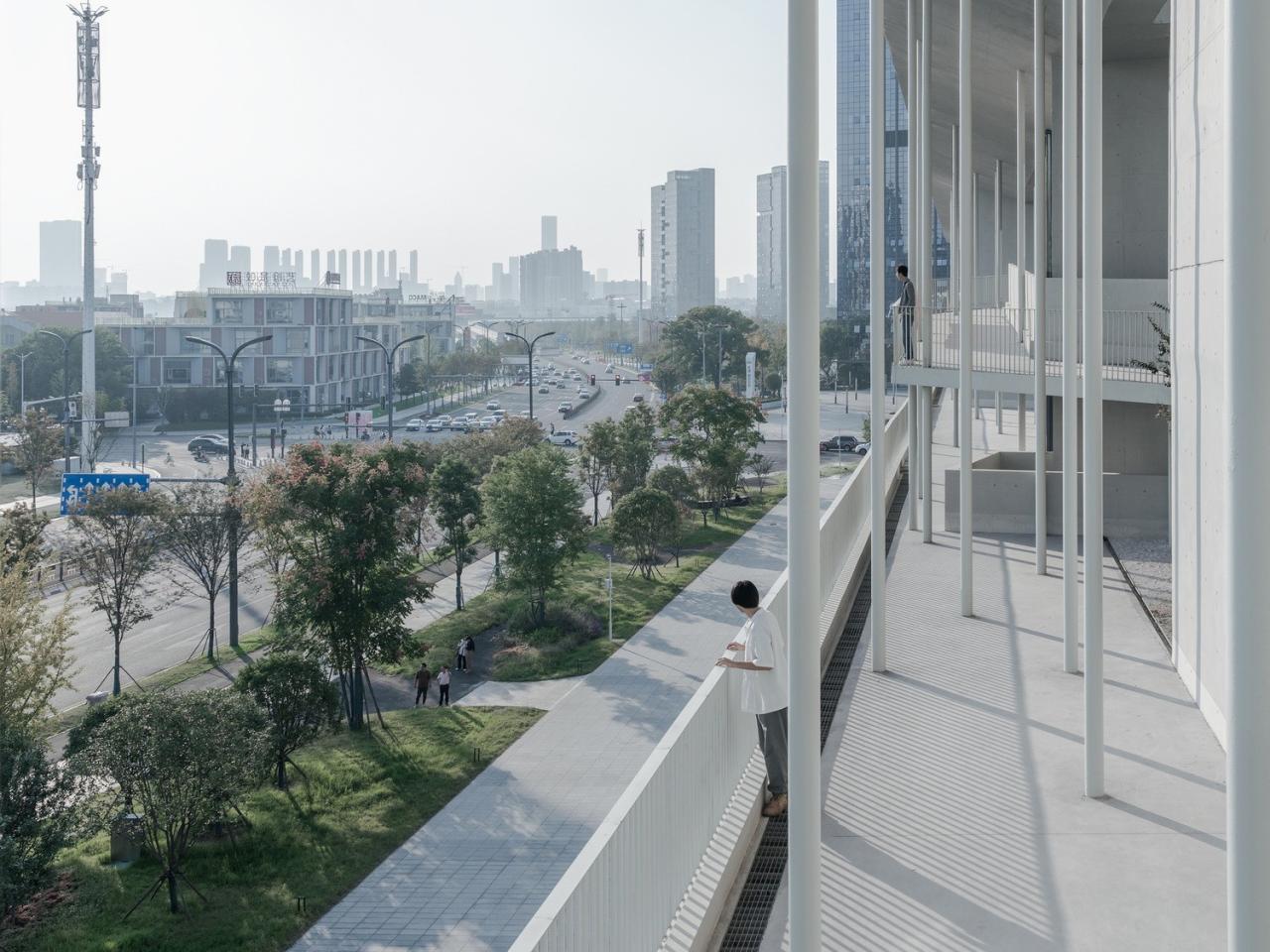 BIM建筑|湖南广电芒果马栏山广场 / 地方工作室