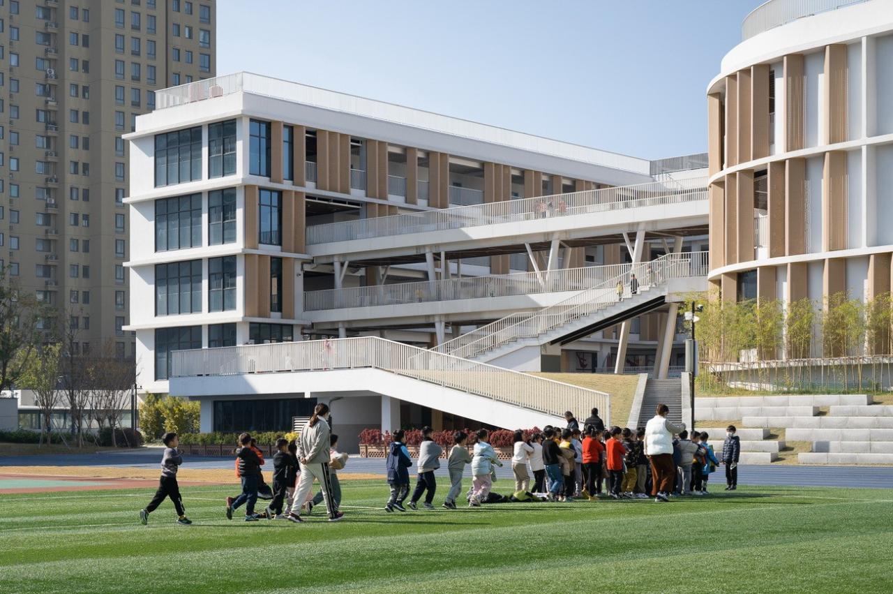 BIM建筑|成长阶梯，无界校园：杭州市上塘单元小学 / 浙江大学建筑设计研究院