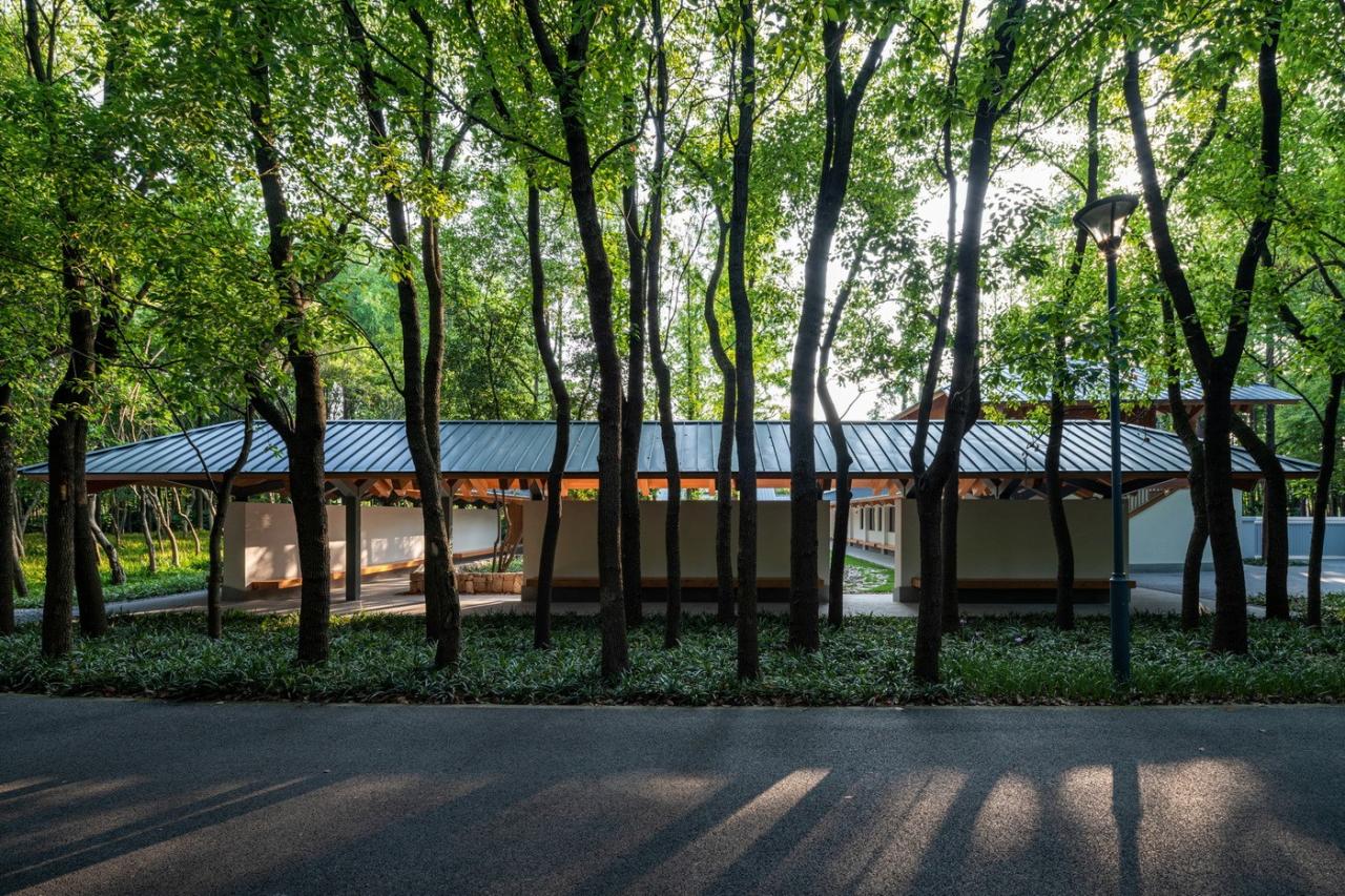 BIM建筑|上海长宁环城生态公园带市民服务驿站 / 致正建筑工作室 + 冶是建筑