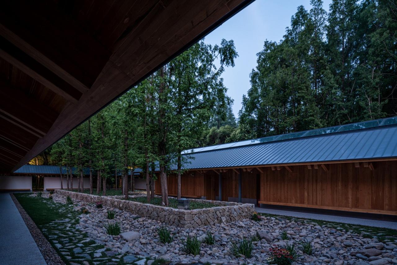 BIM建筑|上海长宁环城生态公园带市民服务驿站 / 致正建筑工作室 + 冶是建筑