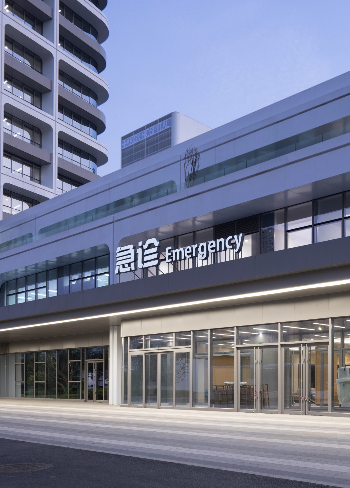 BIM建筑|去医院化：一座温暖的白色城堡-安康市高新医院 / UUA建筑师事务所