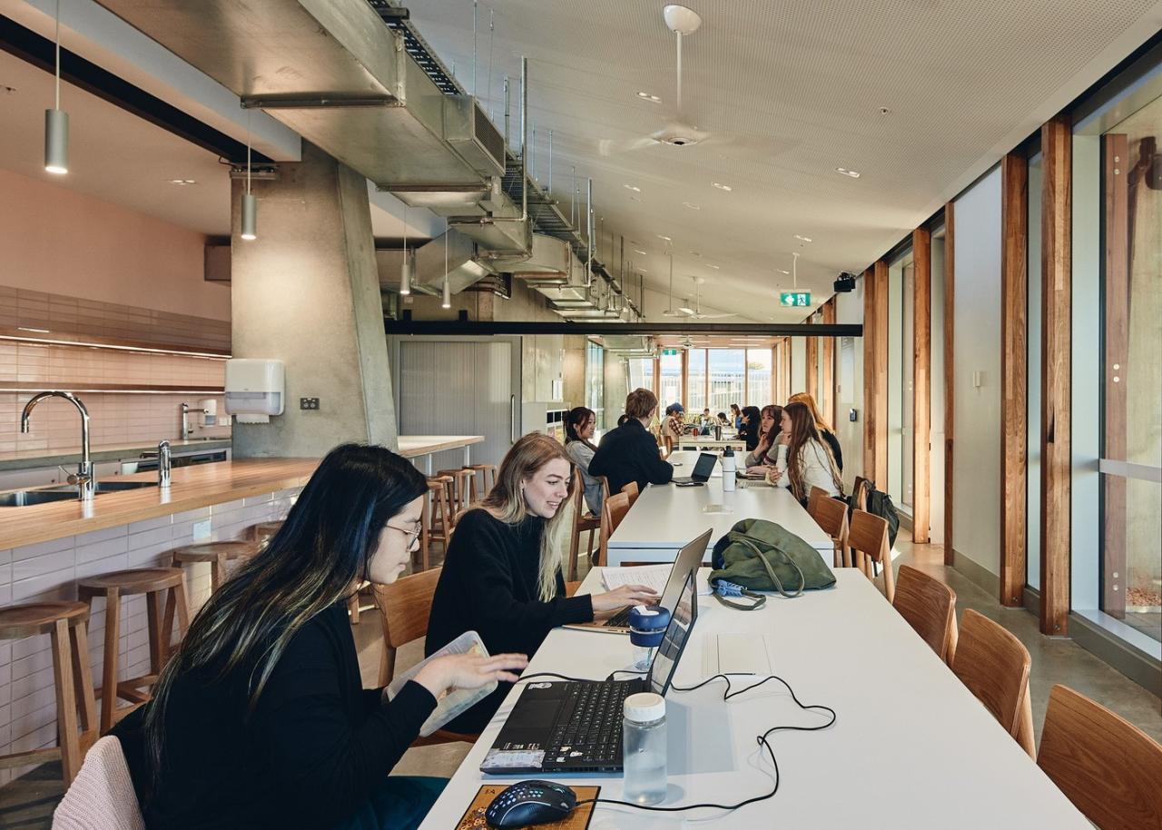 BIM建筑|墨尔本大学学生活动中心 / KoningEizenberg Architecture