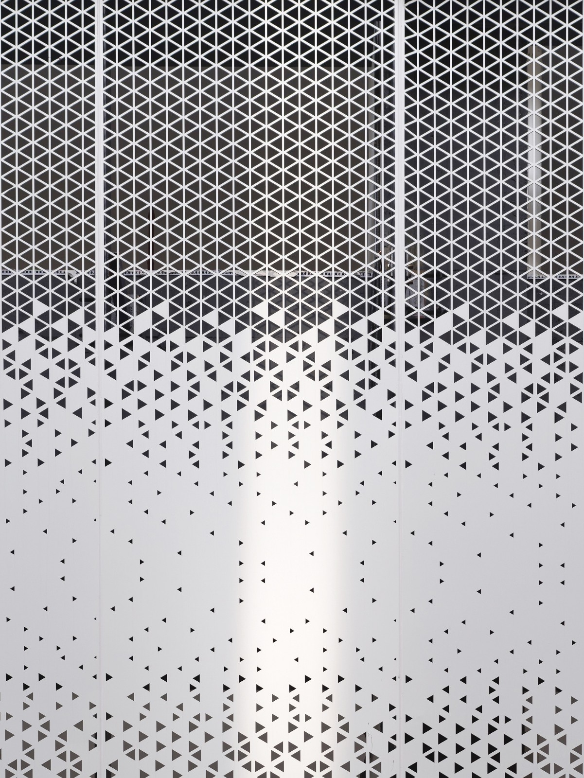 BIM建筑|洪梅镇中心区停车楼：小镇“边角地”的重生 / 森磊国际