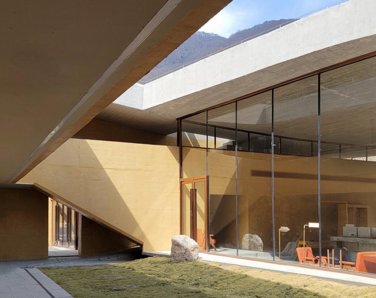 BIM建筑|唐家河自然教育中心 / 合造社建筑设计