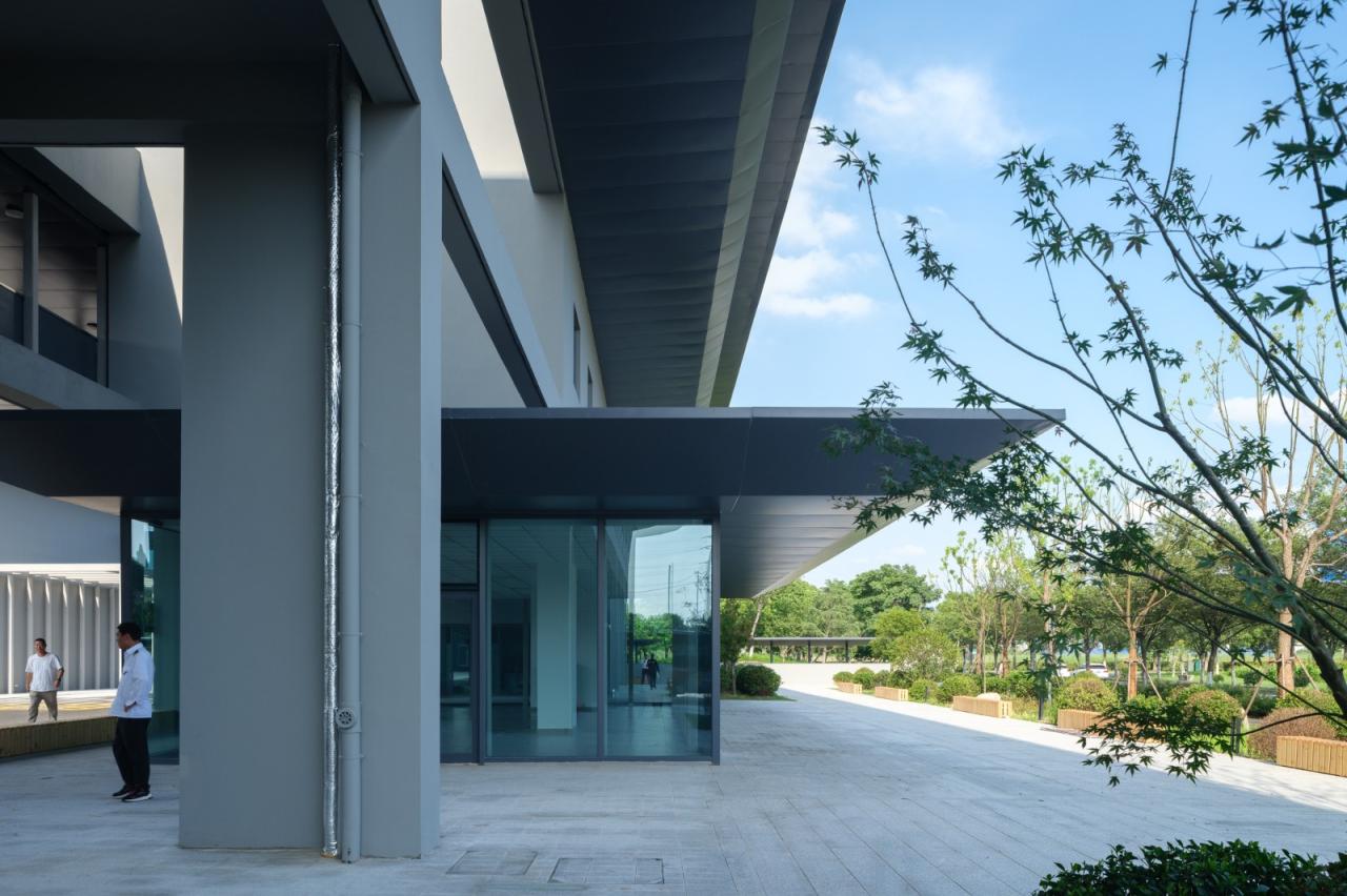 BIM建筑|昆山杜克大学公交首末站 / 阿科米星建筑设计事务所