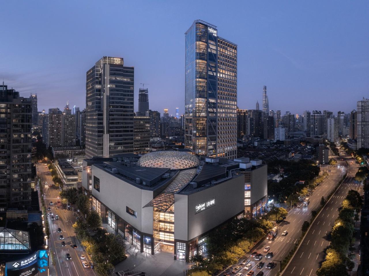 BIM建筑|在上海市中心营造“垂直城市绿洲”：LuOne凯德晶萃广场 / 萨夫迪建筑事务所