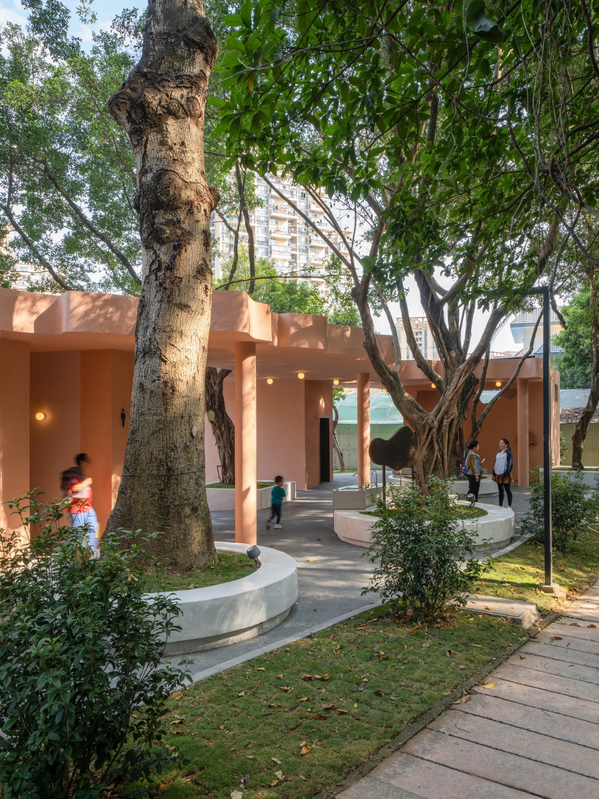 BIM建筑|绯影.驿站：石芽岭公园配套 / Studio 10