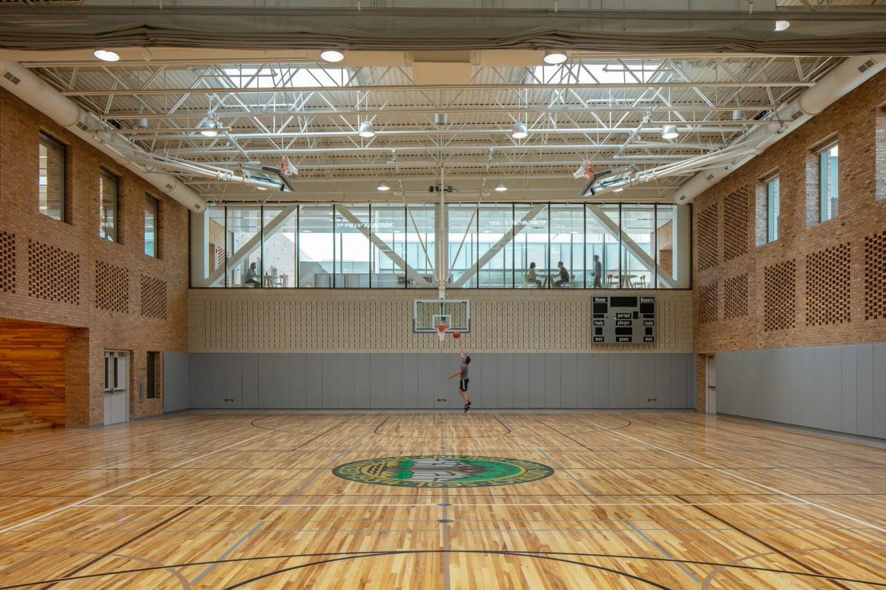 BIM建筑|芝加哥公园区总部和体育馆 / John Ronan Architects