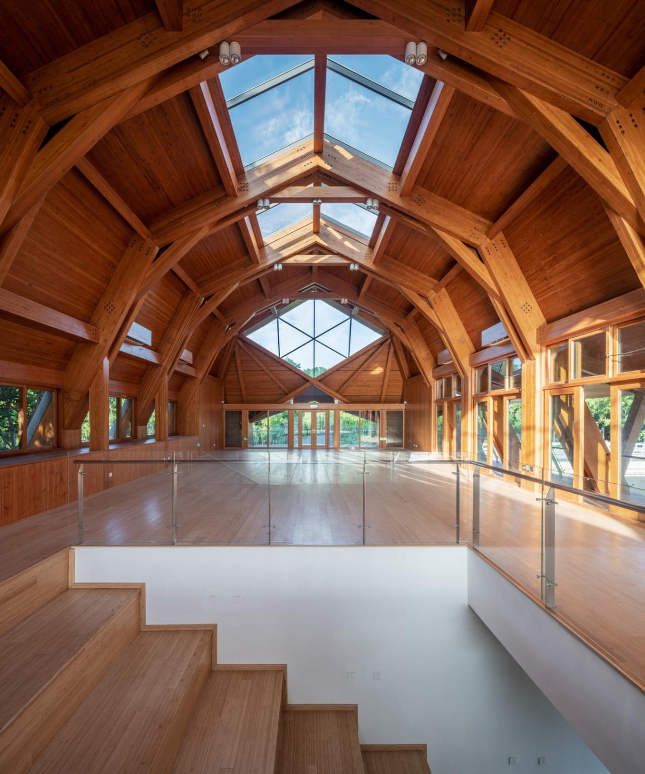 BIM建筑|上海长宁环城生态公园带市民服务驿站 / 致正建筑工作室 + 冶是建筑