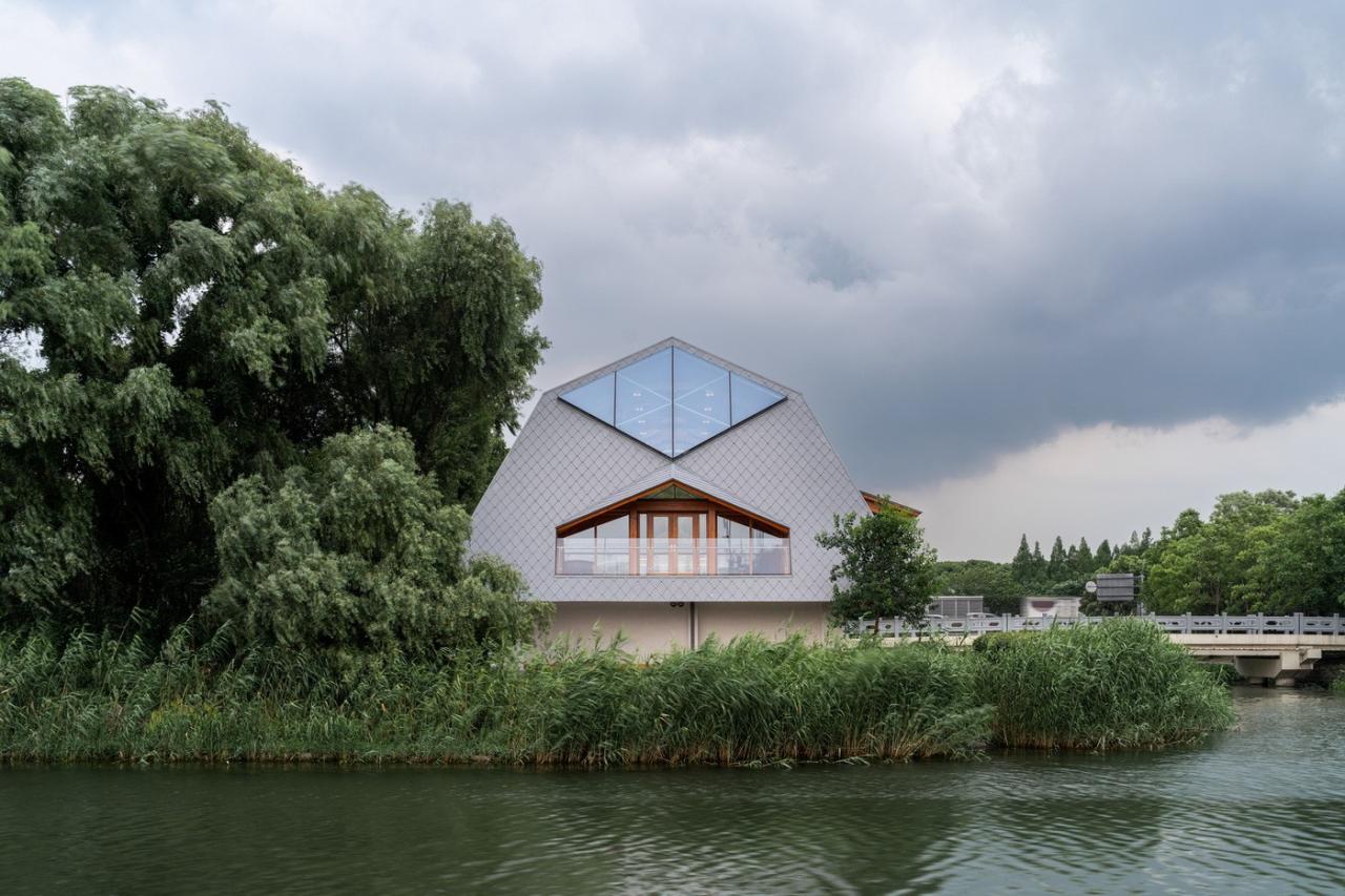 BIM建筑|上海长宁环城生态公园带市民服务驿站 / 致正建筑工作室 + 冶是建筑