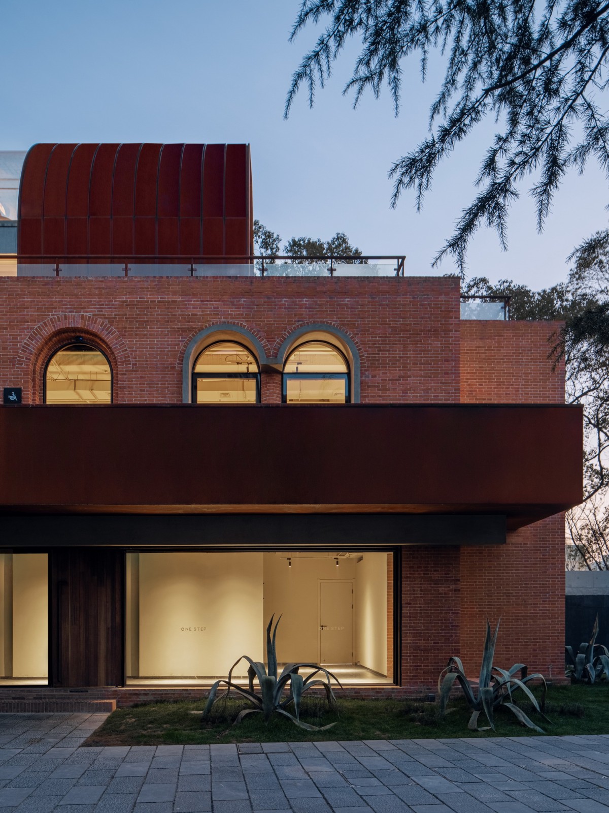 BIM建筑|53° ·EKA天物，上海 / 本哲建筑