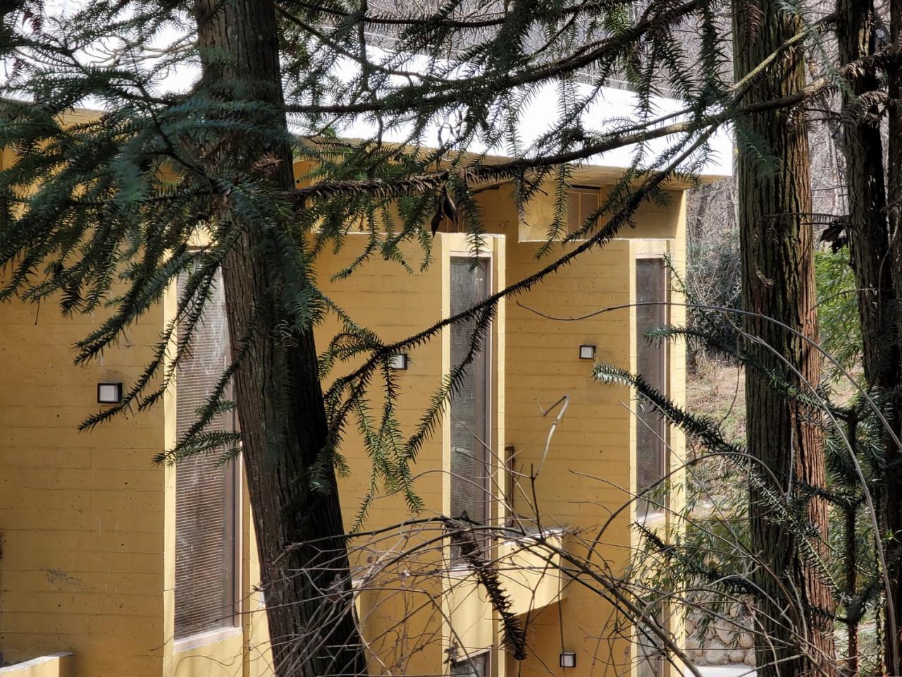 BIM建筑|唐家河自然教育中心 / 合造社建筑设计