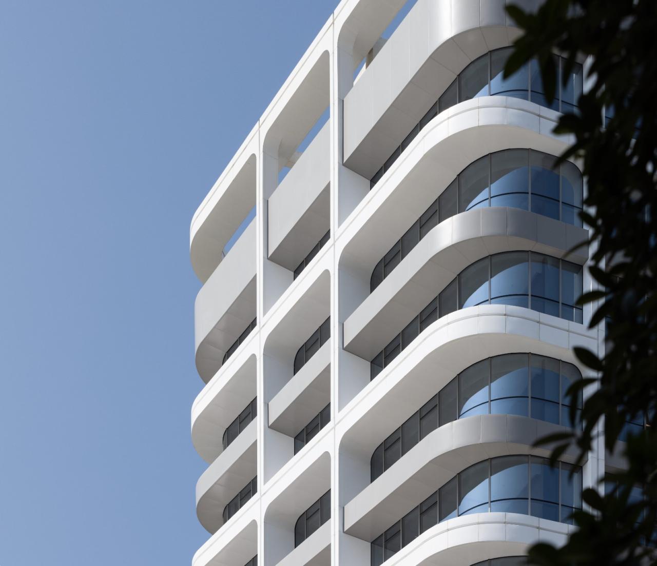 BIM建筑|去医院化：一座温暖的白色城堡-安康市高新医院 / UUA建筑师事务所