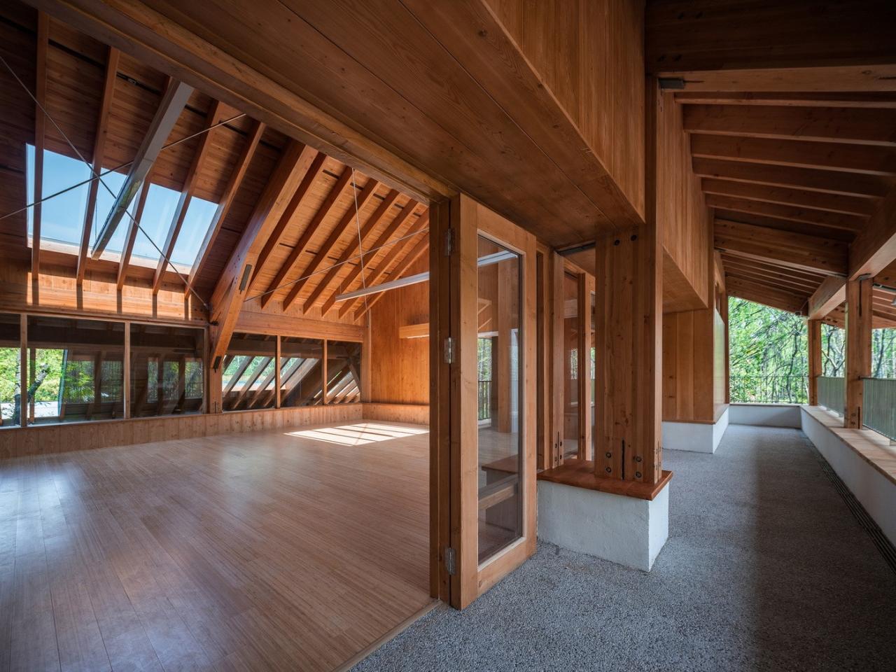 BIM建筑|上海长宁环城生态公园带市民服务驿站 / 致正建筑工作室 + 冶是建筑