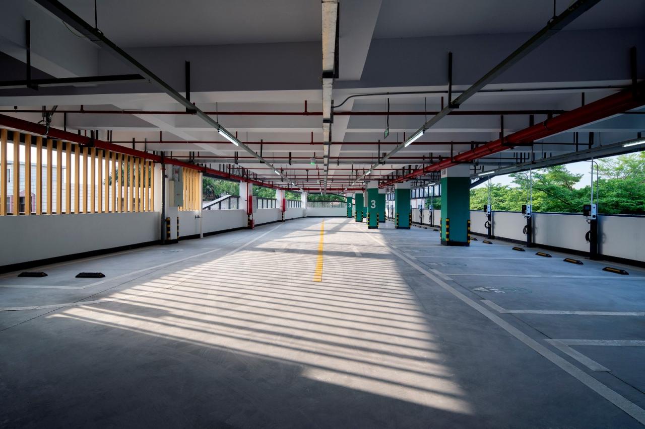 BIM建筑|洪梅镇中心区停车楼：小镇“边角地”的重生 / 森磊国际