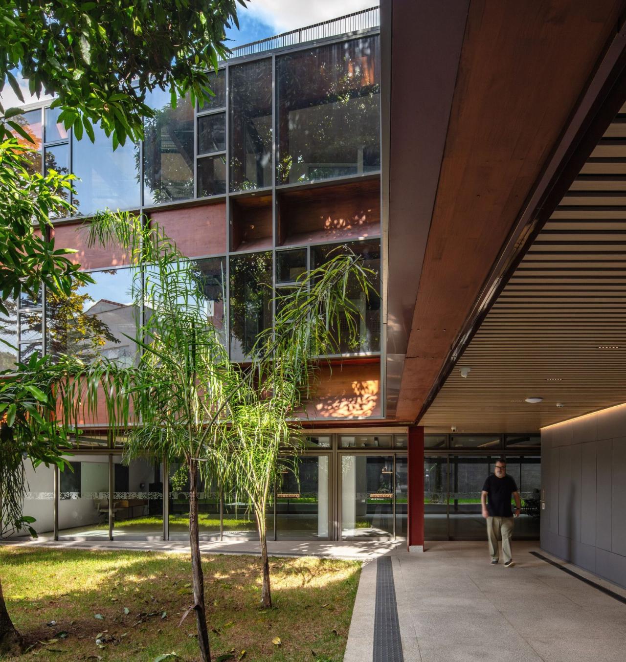 BIM建筑|鲁道夫斯坦纳大学 / Biselli Katchborian Arquitetos