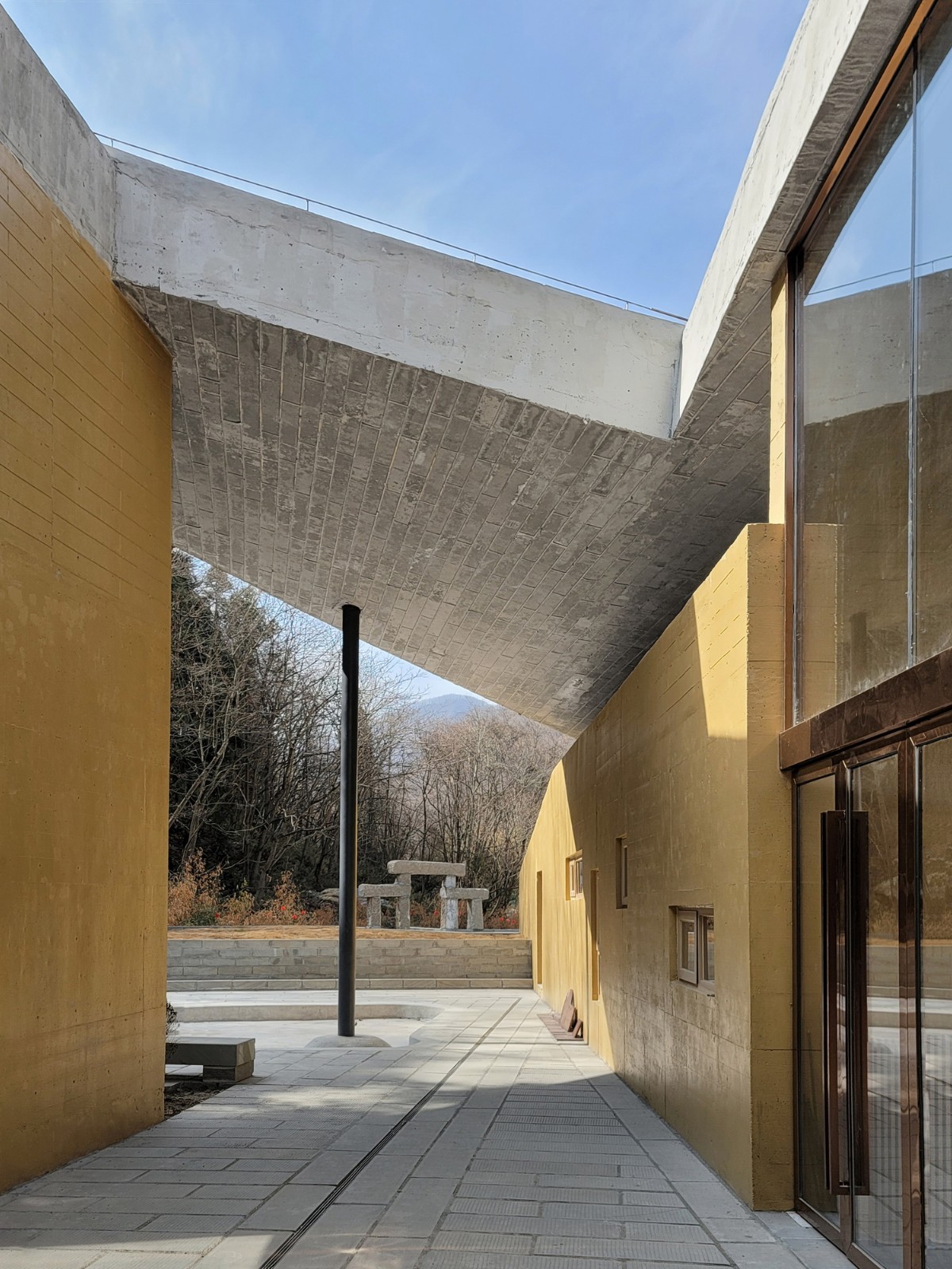 BIM建筑|唐家河自然教育中心 / 合造社建筑设计