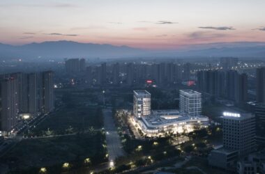 BIM建筑|去医院化：一座温暖的白色城堡-安康市高新医院 / UUA建筑师事务所-BIM建筑网