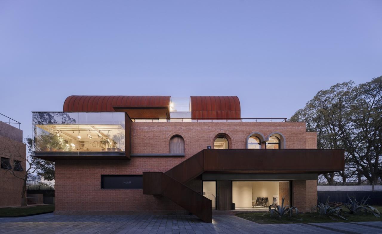 BIM建筑|53° ·EKA天物，上海 / 本哲建筑