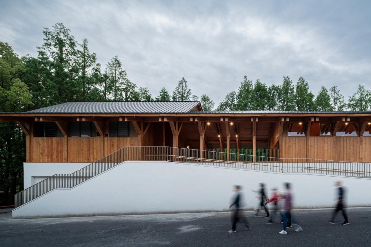 BIM建筑|上海长宁环城生态公园带市民服务驿站 / 致正建筑工作室 + 冶是建筑