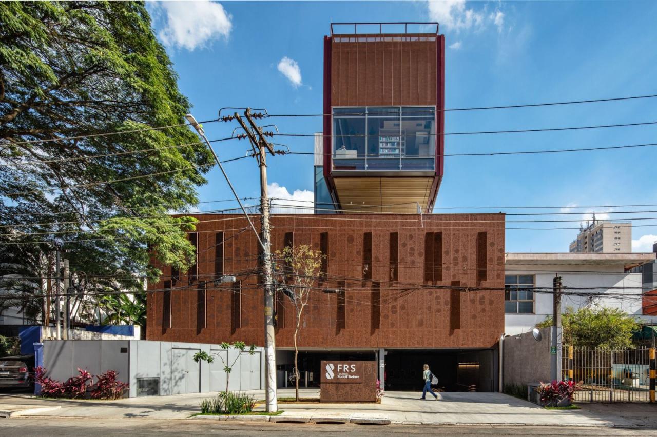 BIM建筑|鲁道夫斯坦纳大学 / Biselli Katchborian Arquitetos